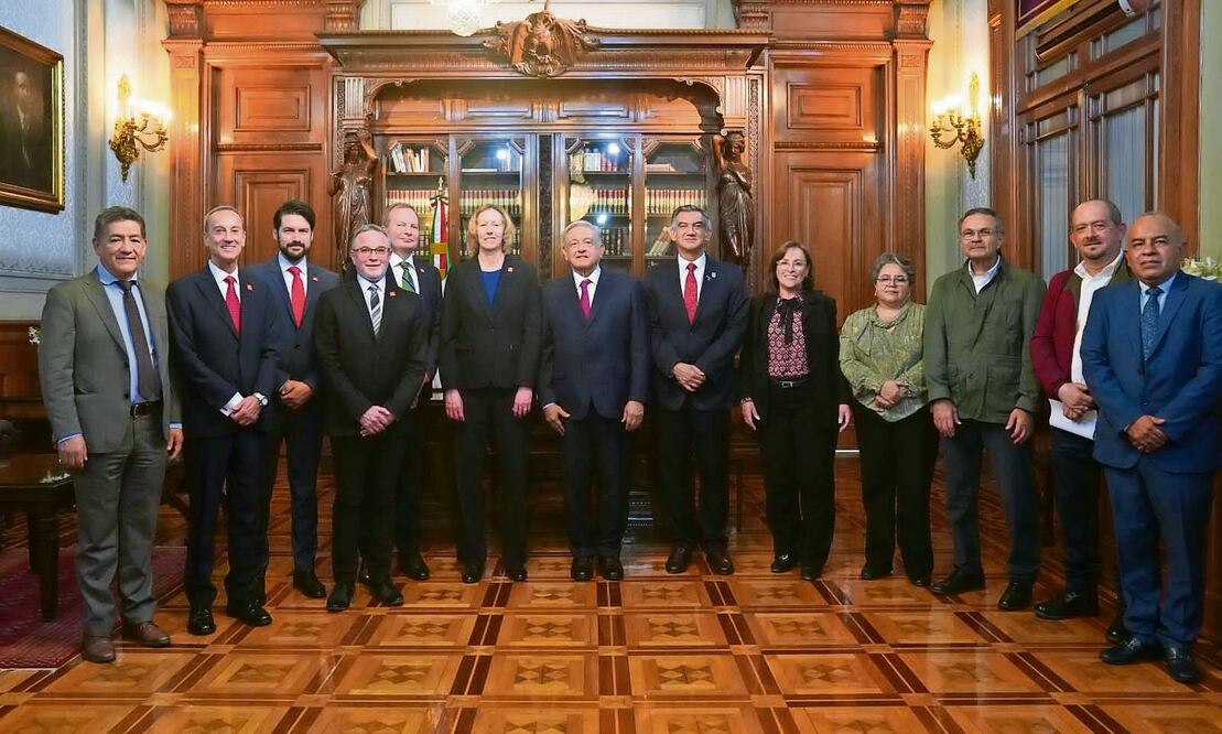 El anuncio oficial de la extracción en aguas ultraprofundas se realizó en Palacio Nacional. Foto: Especial