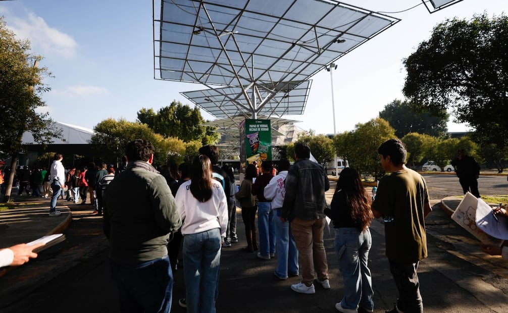 Examen de control presencial de la UNAM en el Palacio de los Deportes, en la CDMX. Foto: Diego Simón / EL UNIVERSAL