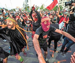 Chilenos dicen “no” a Constitución de la era Pinochet