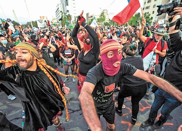 Chilenos dicen “no” a Constitución de la era Pinochet