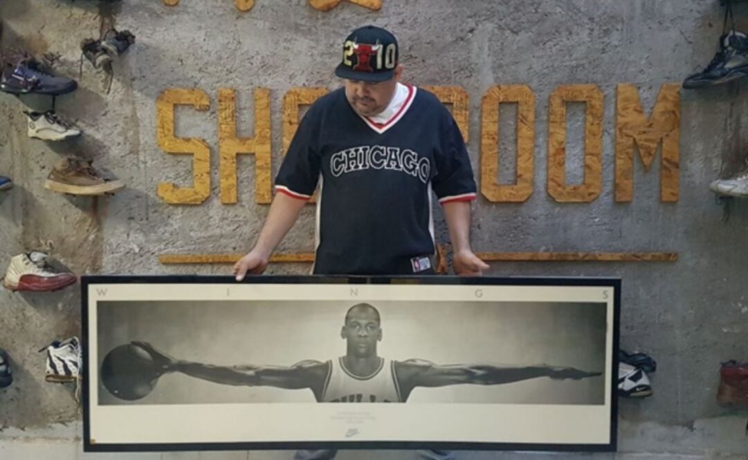 Roberto Pelayo tiene una gran colección de los Bulls. FOTO/ESPECIAL.