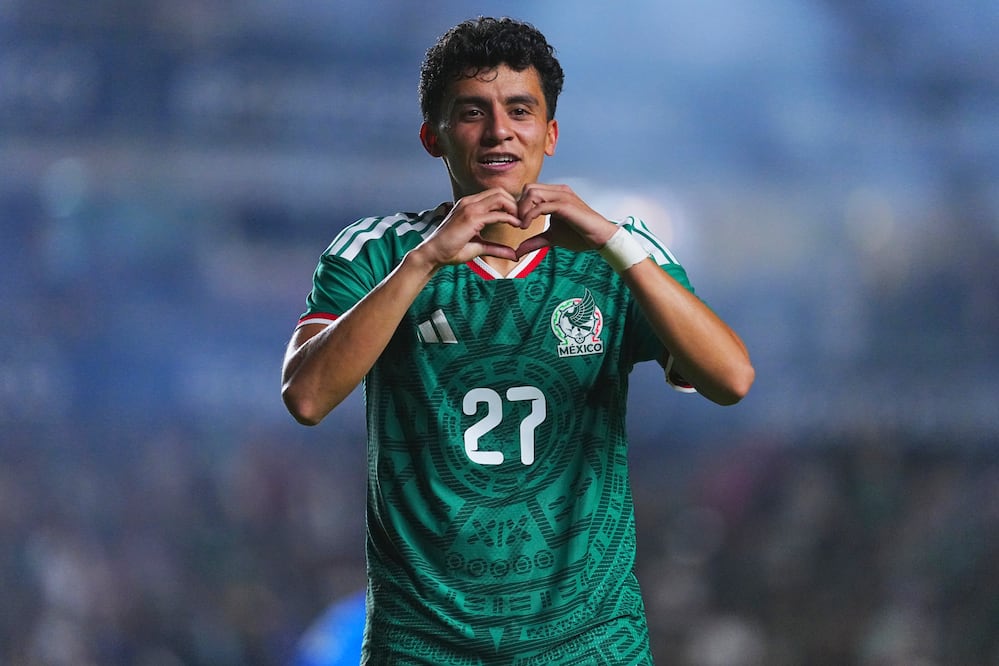 Richard Ledezma en festejo de gol con la Selección Mexicana - Foto: Imago7