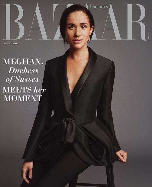 Meghan Markle impacta en un blazer estructurado negro de Dior para la portada de Harper’s Bazaar. Foto: Harper’s Bazaar (Malick Bodian)