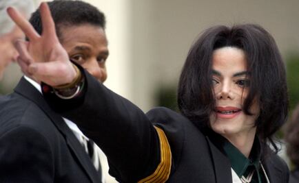 Museos conservan exhibiciones de Michael Jackson pese acusaciones sexuales