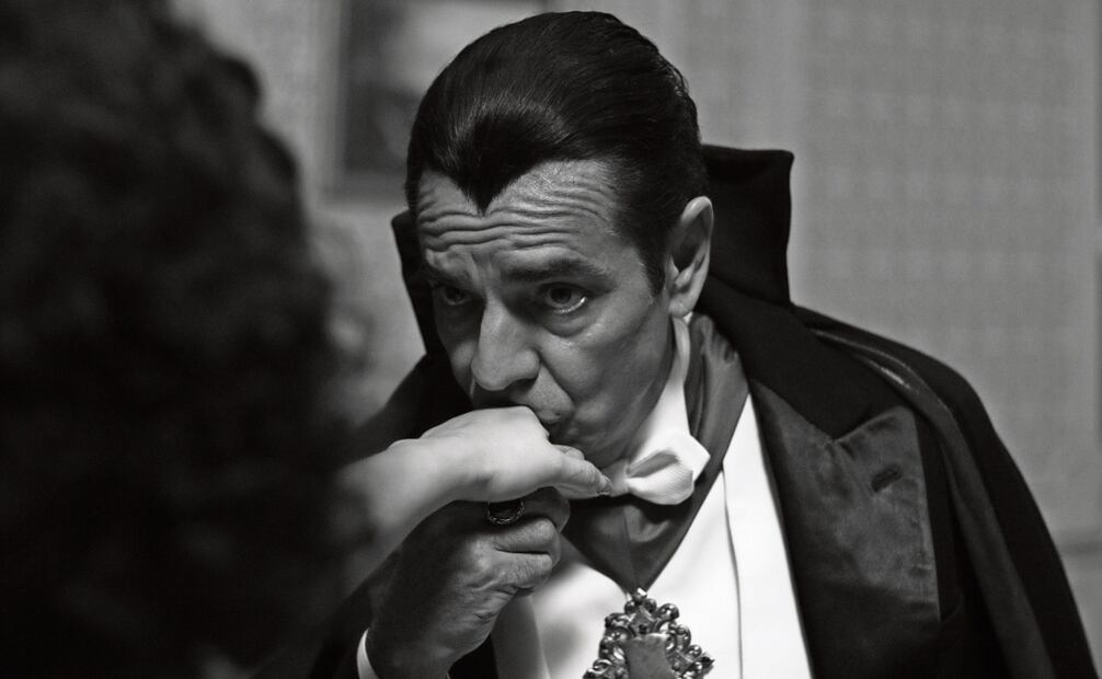 Eugenio retoma el papel del vampiro para la versión latina. Foto: VIX