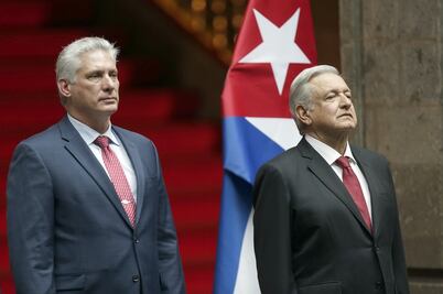 Llega Presidente de Cuba a México para conmemoración de la Independencia