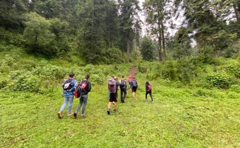 Gritos, silbatos y sin perder el ánimo: así fue el rescate de excursionistas perdidos en el Ajusco