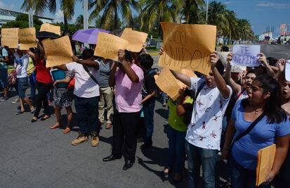 Universitarios protestan por compañera desaparecida en Veracruz