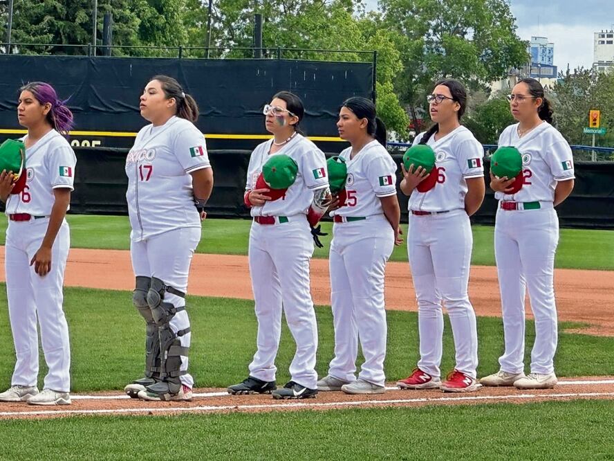 Las jóvenes beisbolistas explican que todavía hace falta una Liga femenil, para contar con más actividad a lo largo del año. Foto: Carlos Cedillo / Selección Mexicana de Beisbol