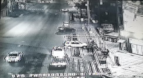 Policías de la CDMX roban y agreden a joven que se accidentó en su auto