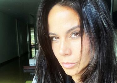 Esta es la foto del vestido con el escote más atrevido de Paola Rojas