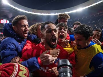 Atlético de Madrid le remonta al Valencia con dos goles en los últimos minutos