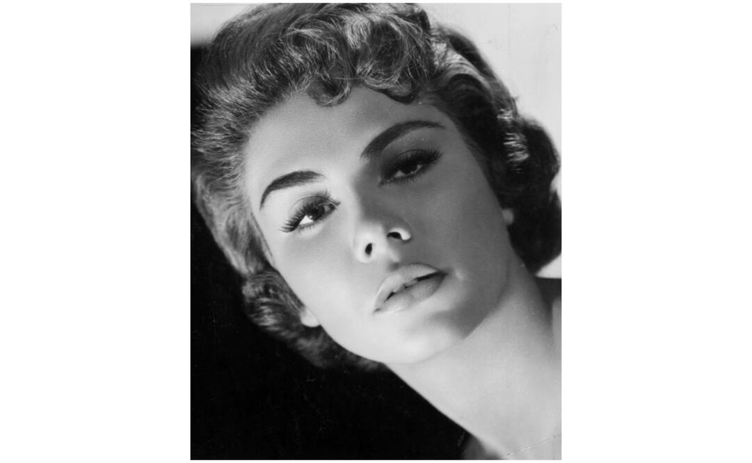 Lilia Prado fue uno de los rostros más emblemáticos de la Época de Oro del cine mexicano, nació el 30 de marzo de 1928 en Sahuayo, Michoacán.