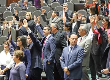 Critican al TEPJF por no bajarse los sueldos