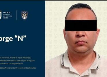 Detienen a taxista que cobró 9 mil pesos por un viaje a adultos mayores