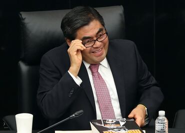 Bancada del PRD en Senado no está debilitada: Barbosa