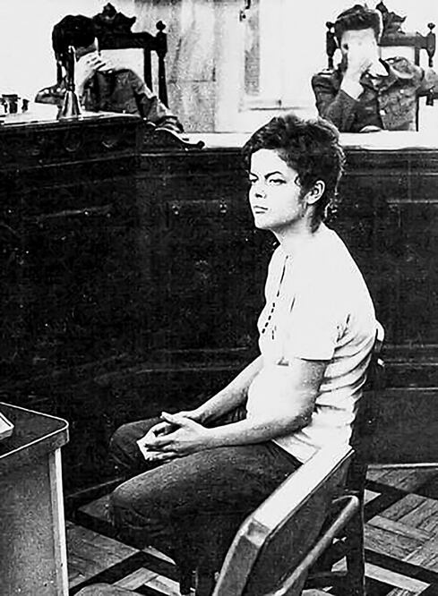 Rousseff, la militante política, durante un interrogatorio en la década de 1970 (O GLOBO)