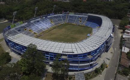 Fiscales investigan conducta criminal por estampida en estadio de El Salvador que dejó 12 muertos
