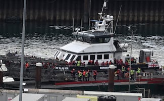 Reino Unido planea deportar indocumentados a Macedonia del Norte, según diario The Times