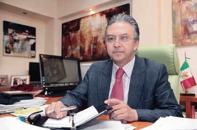 Enrique Vargas renuncia al PRD capitalino para unirse a Morena