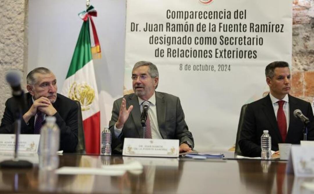 El Dr. De la Fuente expuso en el Senado de la República, este 8 de octubre de 2024, los principales elementos de la política exterior de la nueva administración. Foto: Especial