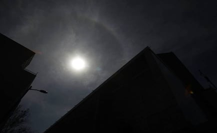 Aparece halo solar en la Ciudad de México