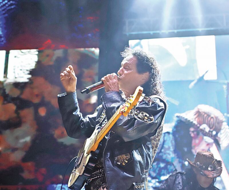 Lora cree que en beisbol y rock no es necesario ser guapo. Foto: Clasos