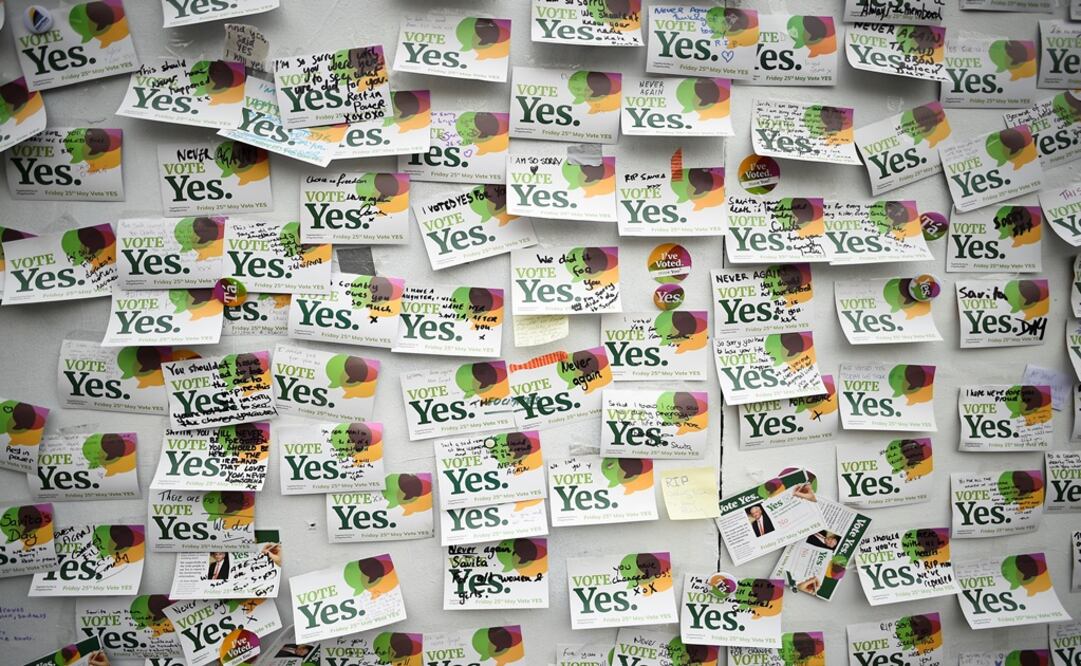 Messages at a memorial to Savita Halappanavar a day after an Abortion Referendum to liberalise abortion laws was passed by popular vote, in Dublin, Ireland - Photo: Clodagh Kilcoyne/REUTERS