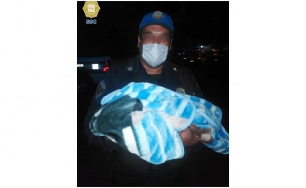 Abandonan en bolsa de súper a bebé en la Alameda Sur de Coyoacán