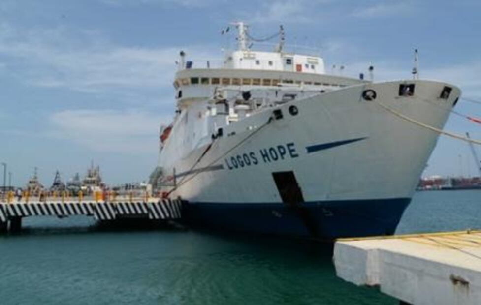 Visitan más de 8 mil la librería flotante