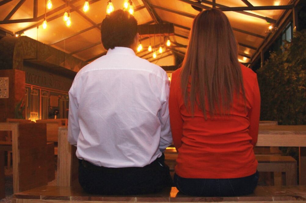 Ni siquiera el amor escapa a la modernidad, por lo que los sitios de citas entre personas en busca de pareja han proliferado en internet. Las relaciones que de allí surgen pueden ser pasajeras o llegar hasta el matrimonio. DIEGO PRADO. EL UNIVERSAL