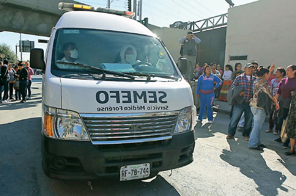 La mayoría de las víctimas del enfrentamiento murieron por heridas de armas punzocortantes y fueron trasladadas al Semefo (XINHUA)