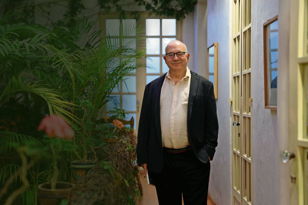 El integrante de El Colegio Nacional espera que los candidatos a la presidencia estén pensando en cómo recuperar la seguridad en nuestro país que ha tomado el crimen organizado, afirma que ese es “el mayor tema público que hay en México”. Foto: Diego Simón / EL UNIVERSAL