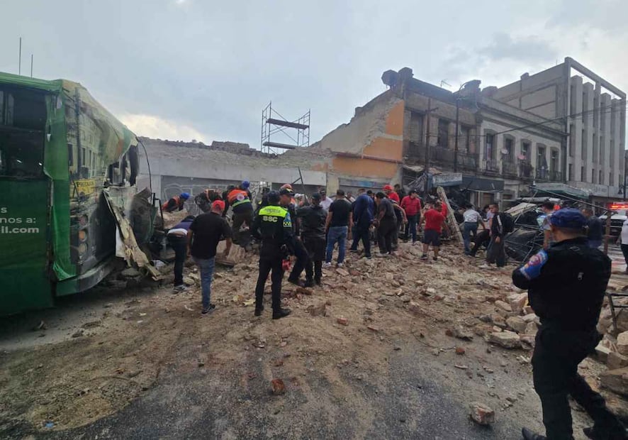 Cae barda en el Centro Histórico. Foto: Especial