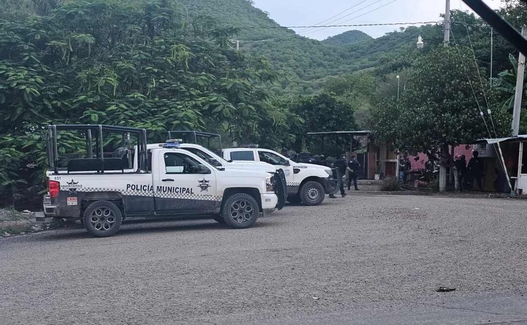 Intregantes del CJNG lanza nuevo ataque contra la base de la Policía Municipal y viviendas que están en la entrada de Cholula. Foto: Especial 