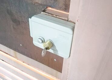 Sospechan colusión en asesinato de testigo clave