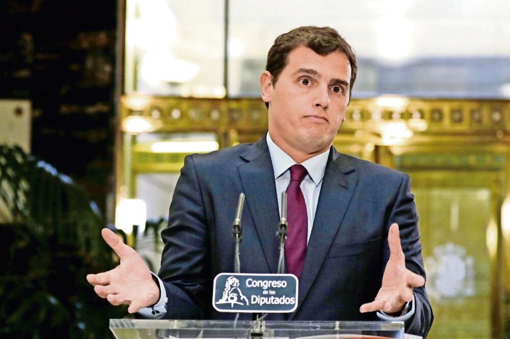 Albert Rivera, líder de Ciudadanos, el jueves pasado. Se espera que su partido llegue a un acuerdo de investidura con el Partido Popular (JUAN CARLOS ROJAS. EL UNIVERSAL)