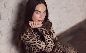 Belinda conquista Los 50 Más Bellos con un look de Dolce & Gabbana