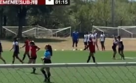 Jugadoras de Rayadas responden con festejo irónico a los comentarios de la entrenadora Amandine Miquel