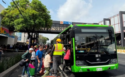 “Somos los que sufrimos”: usuarios denuncian caos, filas y desorganización, tras extensión por cierre de estaciones en la Línea 2 del Metro