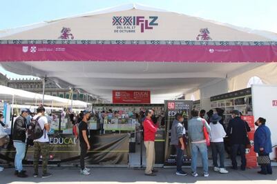 Bayly alborotó a la FIL Zócalo