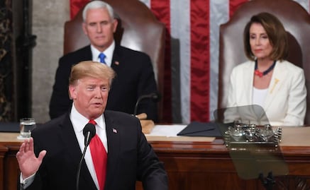 "Los muros salvan vidas", dice Trump en discurso; insiste en su construcción