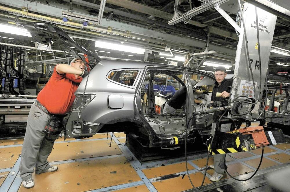 De las 21 automotrices en México, Nissan concentra alrededor de 20% de los autos que se producen en el país. Foto/ARCHIVO EL UNIVERSAL