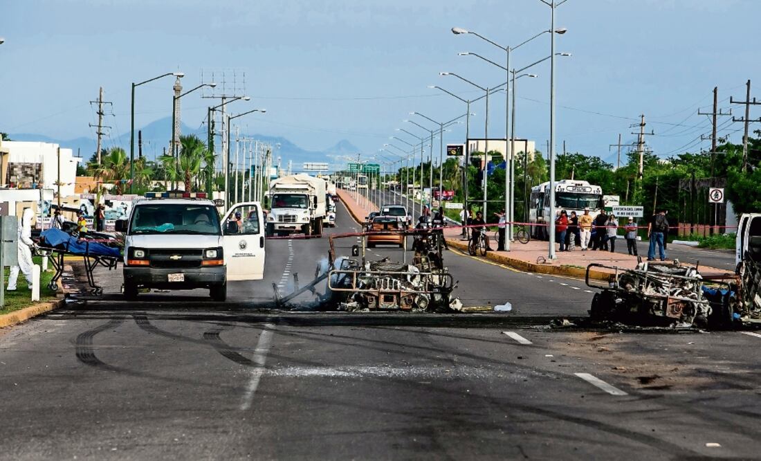 El pasado 30 de septiembre, un convoy del Ejército con una ambulancia que trasladaba desde Badiraguato a una persona herida fue emboscado por un grupo armado, dejando un saldo de cinco muertos y 10 militares heridos (ARCHIVO. EL UNIVERSAL)