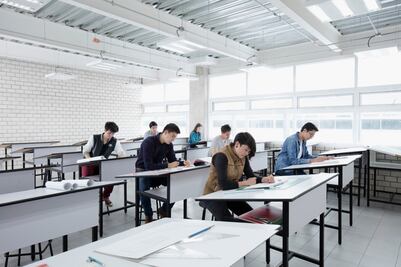 ¿Sabes cuánto te costará perder un año de universidad?