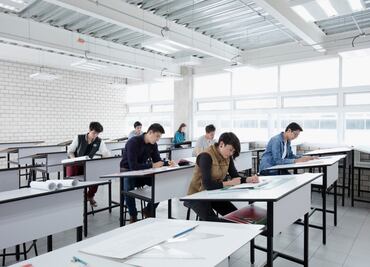 ¿Sabes cuánto te costará perder un año de universidad?