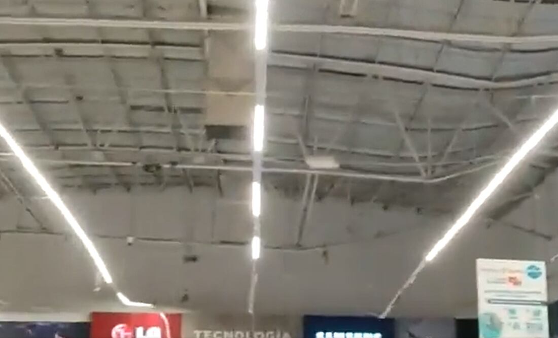 En el lugar, personas que se encontraban comprando grabaron el momento en que las vigas del techo se fracturaron a causa del peso del granizo. Foto: captura de video