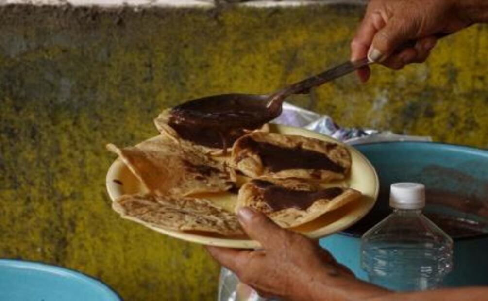 Mujeres zapotecas luchan para reactivar economía en Juchitán 