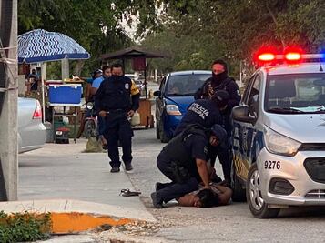 Muere mujer mientras era sometida por policías en Tulum, Quintana Roo