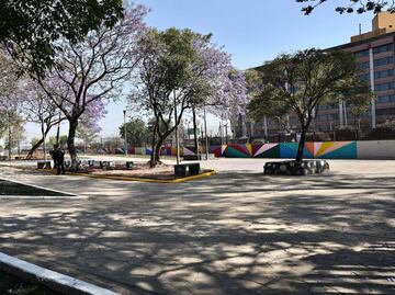 Rehabilitan estacionamiento tras desalojo de migrantes en la GAM; refuerzan vigilancia